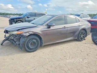 TOYOTA CAMRY XLE