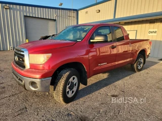 TOYOTA TUNDRA DOUBLE CAB SR5