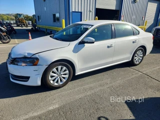 VOLKSWAGEN PASSAT S