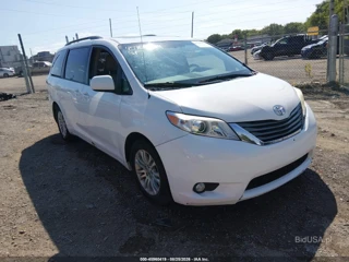 TOYOTA TOYOTA SIENNA XLE V6 8 PASSENGER