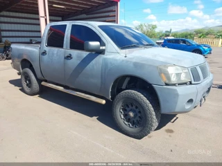 NISSAN NISSAN TITAN SE