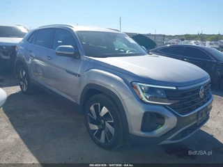 VOLKSWAGEN VOLKSWAGEN ATLAS CROSS SPORT SE WITH TECHNOLOGY
