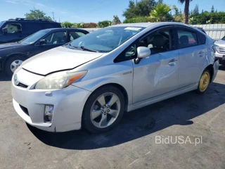 TOYOTA PRIUS V