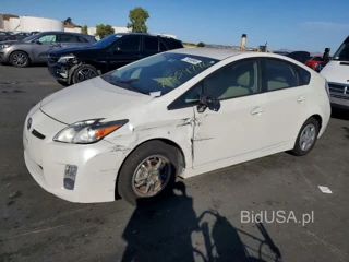 TOYOTA PRIUS IV