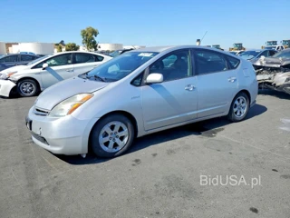TOYOTA PRIUS BASE