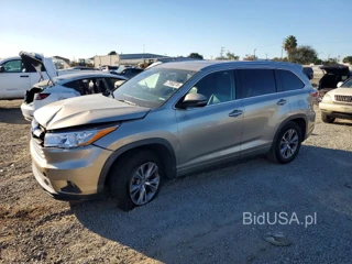 TOYOTA HIGHLANDER XLE