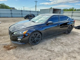 NISSAN ALTIMA SR