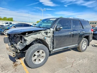 TOYOTA 4RUNNER SR5