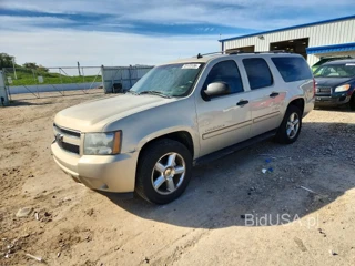 CHEVROLET SUBURBAN C1500 LS