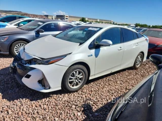 TOYOTA PRIUS PRIME PLUS