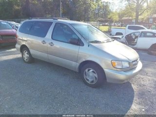 TOYOTA TOYOTA SIENNA XLE