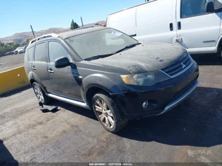 MITSUBISHI MITSUBISHI OUTLANDER SE