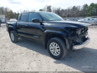 TOYOTA TOYOTA TACOMA SR5