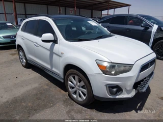 MITSUBISHI MITSUBISHI OUTLANDER SPORT SE