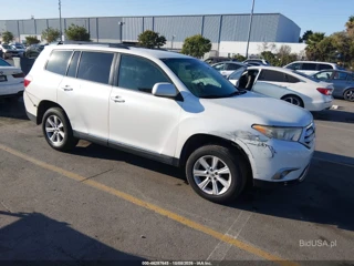 TOYOTA TOYOTA HIGHLANDER BASE PLUS