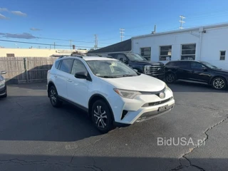 TOYOTA RAV4 LE