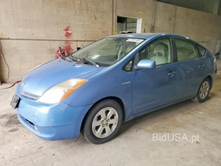 TOYOTA PRIUS BASE