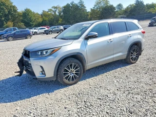 TOYOTA HIGHLANDER SE