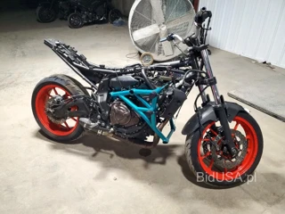 YAMAHA MT07