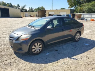 TOYOTA YARIS BASE