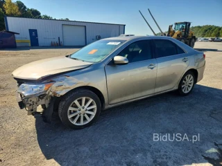 TOYOTA CAMRY XLE