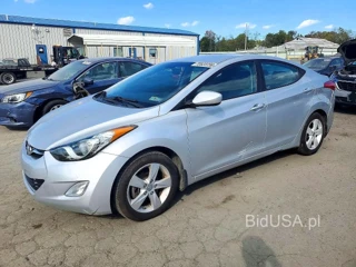 HYUNDAI ELANTRA GLS