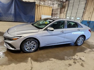 HYUNDAI ELANTRA HYBRID BLUE