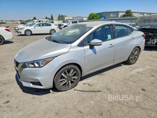NISSAN VERSA SV