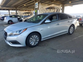 HYUNDAI SONATA HYBRID SE