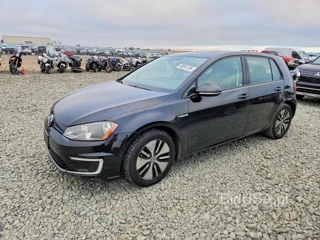VOLKSWAGEN E-GOLF SE
