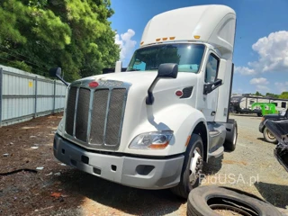 PETERBILT 579