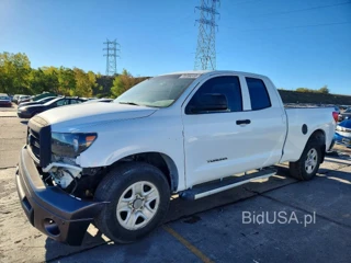 TOYOTA TUNDRA DOUBLE CAB SR5