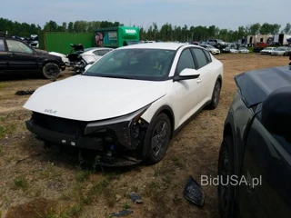 KIA K4 LX