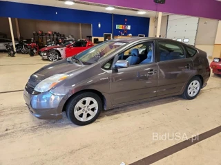 TOYOTA PRIUS BASE