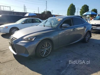 LEXUS IS 200T