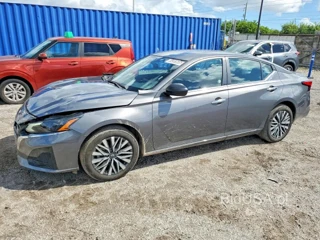 NISSAN ALTIMA SV