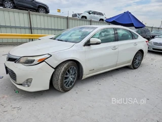 TOYOTA AVALON HYBRID XLE TOURING