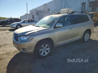 TOYOTA HIGHLANDER SE