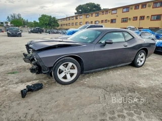 DODGE CHALLENGER SXT
