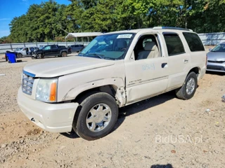 CADILLAC ESCALADE LUXURY