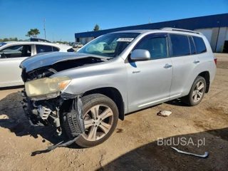 TOYOTA HIGHLANDER SPORT