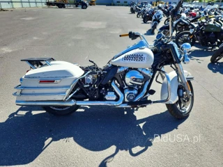 HARLEY-DAVIDSON FLHP POLICE ROAD KING