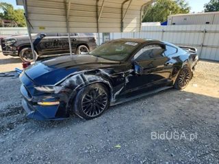FORD MUSTANG GT