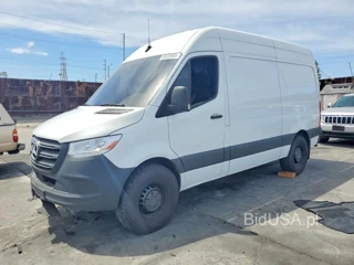 MERCEDES-BENZ SPRINTER 2500