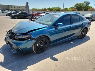 TOYOTA CAMRY SE