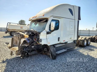 FREIGHTLINER CASCADIA 126