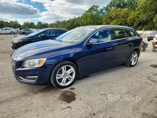 VOLVO V60 PREMIER