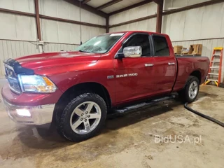 DODGE RAM 1500 SLT