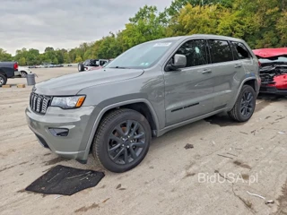 JEEP GRAND CHEROKEE LAREDO