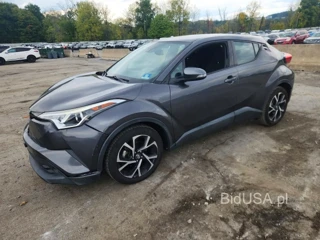 TOYOTA C-HR XLE